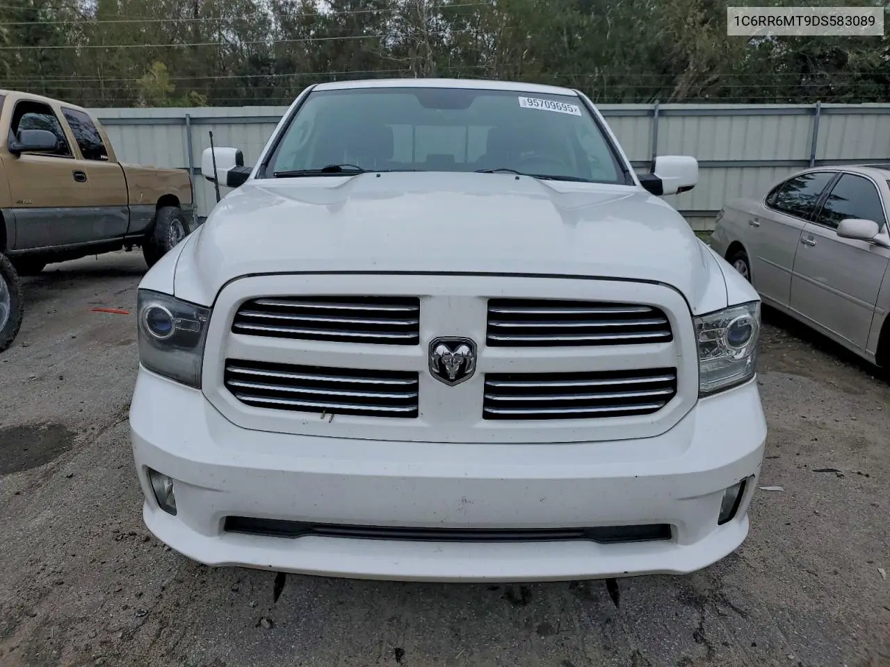 1C6RR6MT9DS583089 2013 Ram 1500 Sport