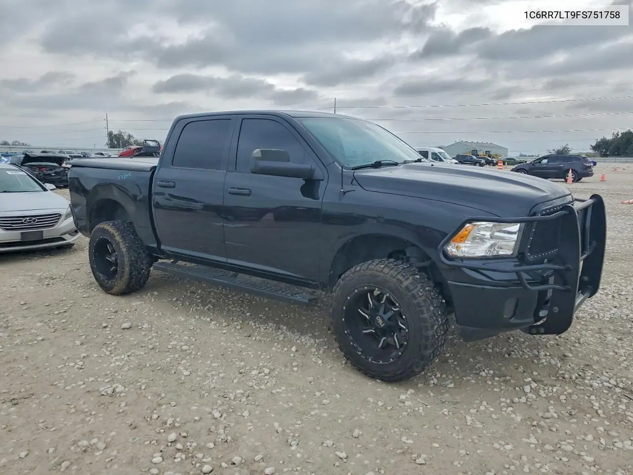 1C6RR7LT9FS751758 2015 Ram 1500 Slt