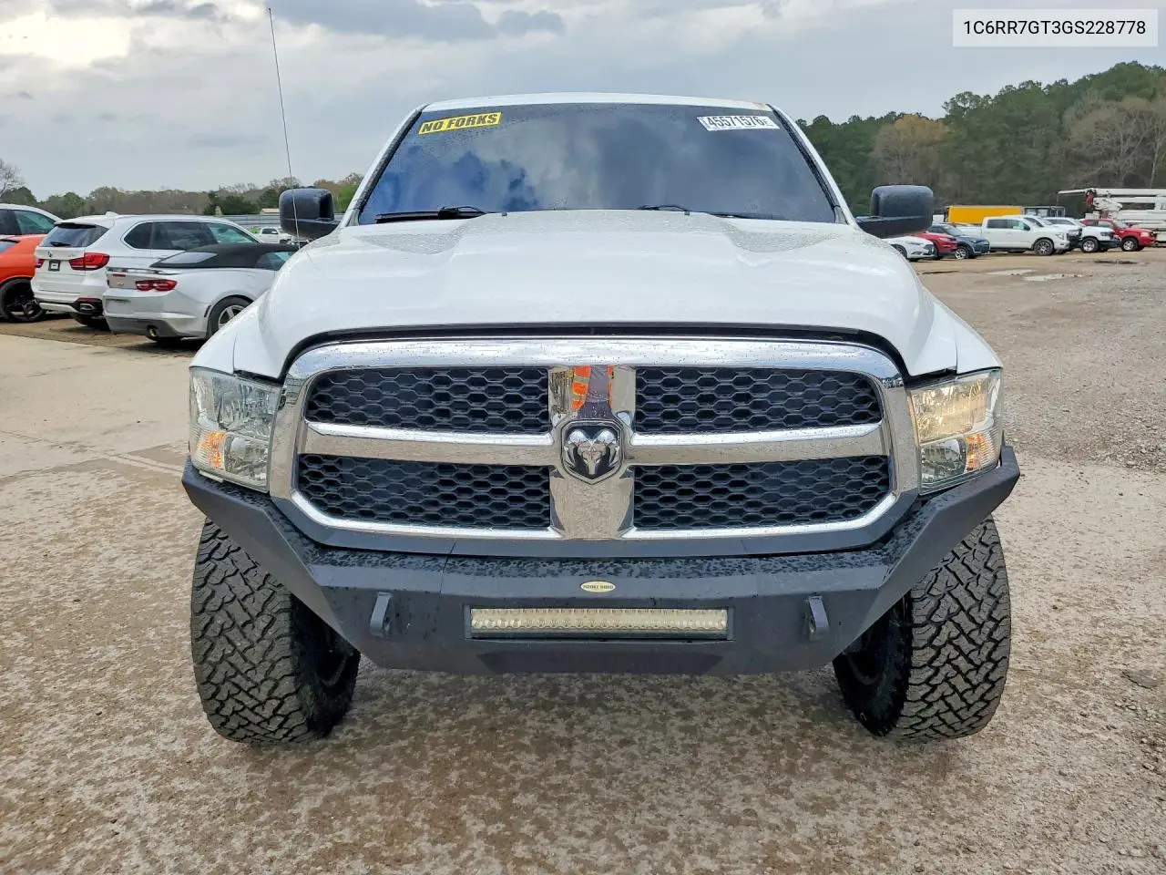 1C6RR7GT3GS228778 2016 Ram 1500 Slt