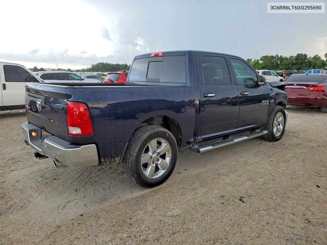 3C6RR6LT6GG295690 2016 Ram 1500 Slt