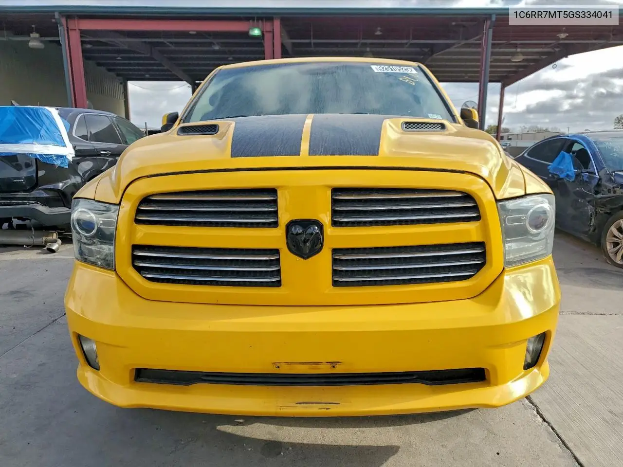1C6RR7MT5GS334041 2016 Ram 1500 Sport
