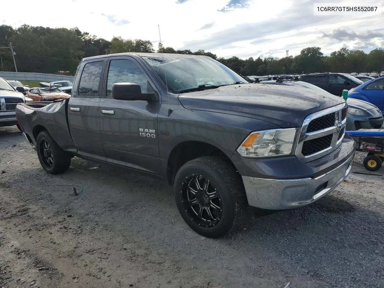 1C6RR7GT5HS552087 2017 Ram 1500 Slt