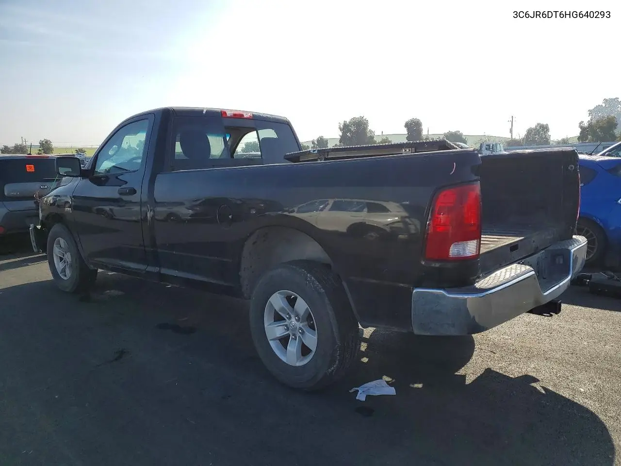 3C6JR6DT6HG640293 2017 Ram 1500 St