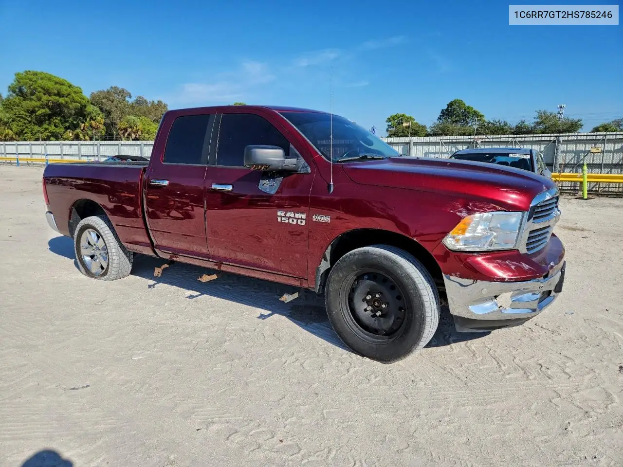 1C6RR7GT2HS785246 2017 Ram 1500 Slt