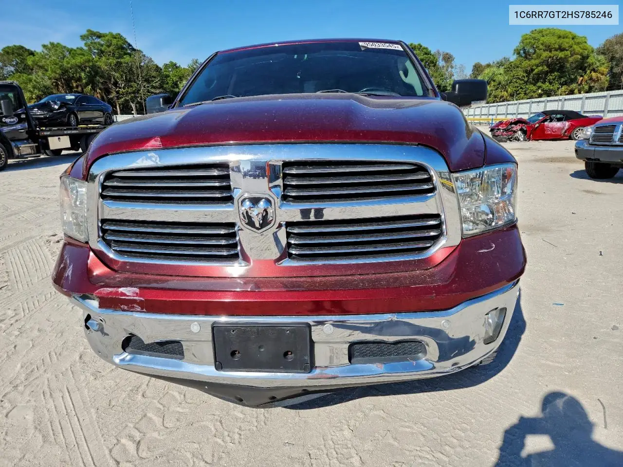 1C6RR7GT2HS785246 2017 Ram 1500 Slt