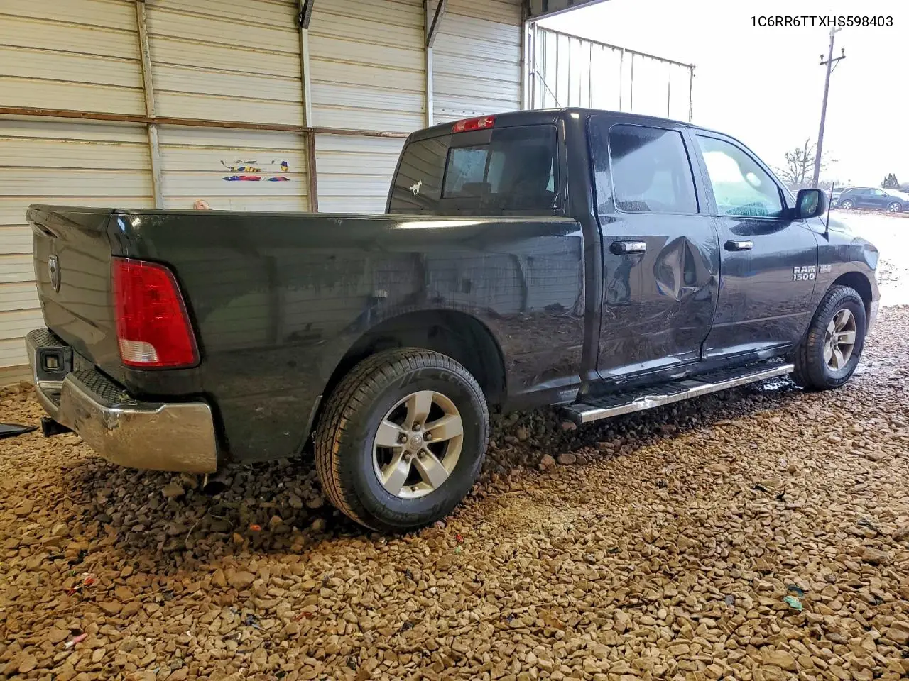 1C6RR6TTXHS598403 2017 Ram 1500 Slt
