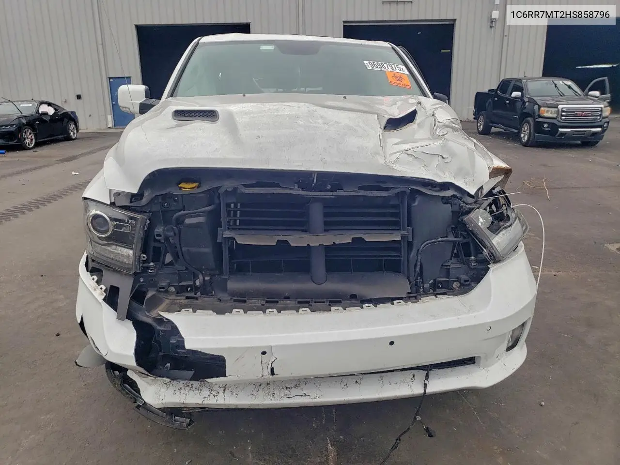 1C6RR7MT2HS858796 2017 Ram 1500 Sport