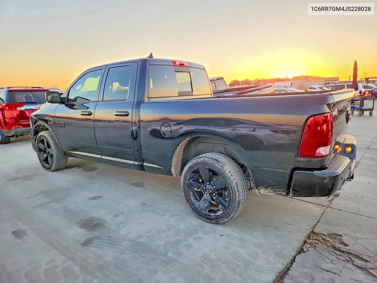 1C6RR7GM4JS228028 2018 Ram 1500 Slt