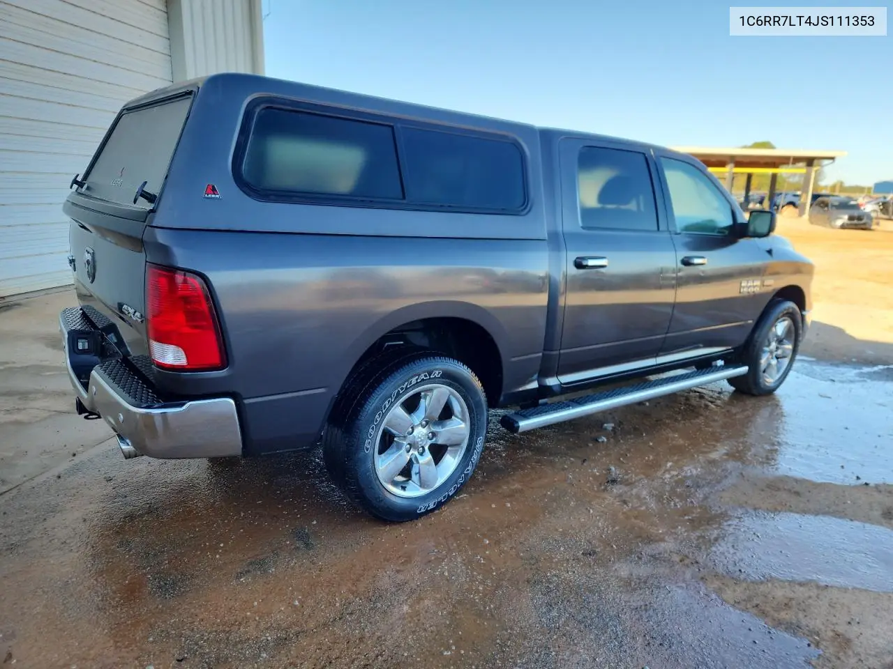 1C6RR7LT4JS111353 2018 Ram 1500 Slt