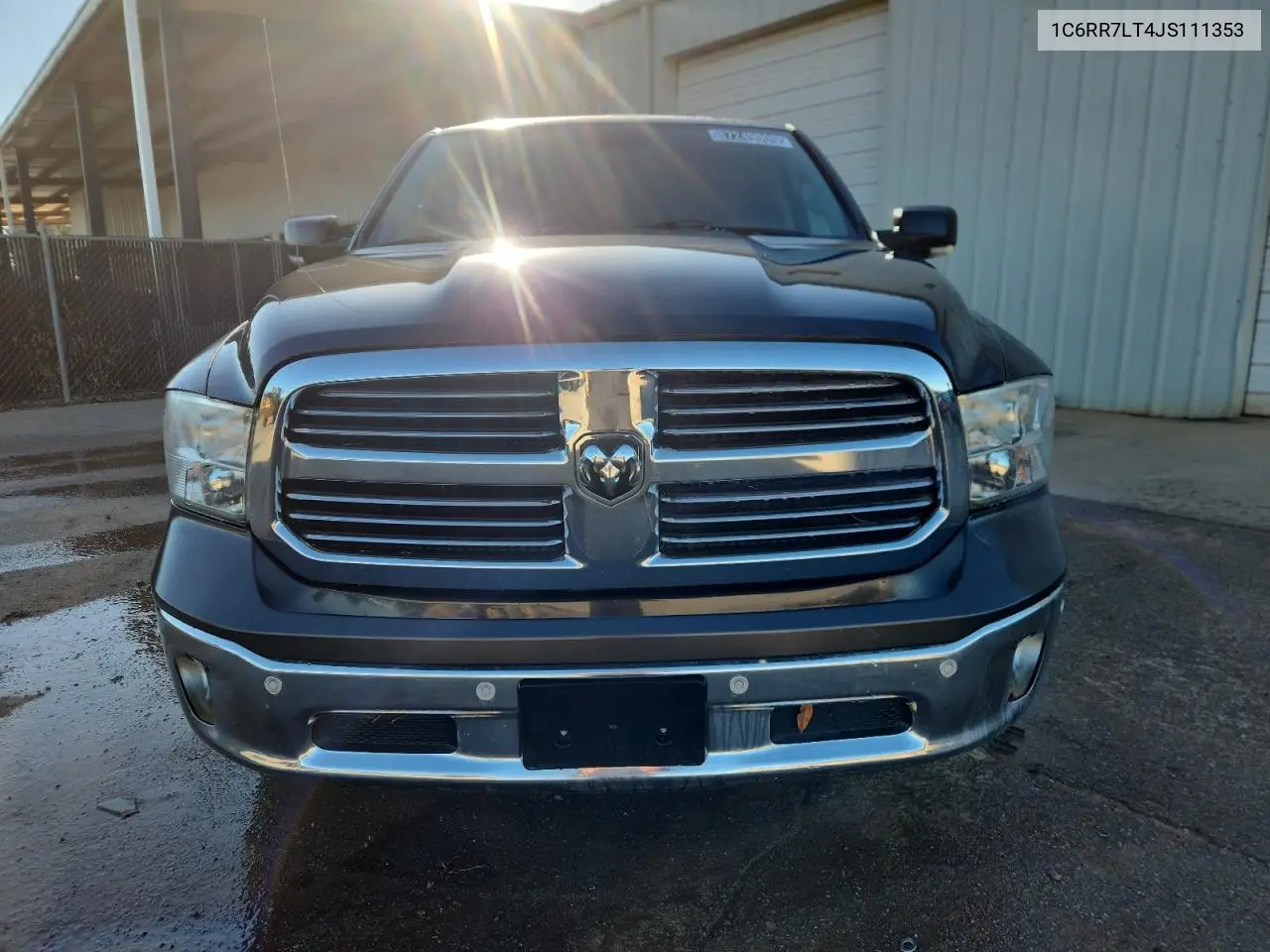 1C6RR7LT4JS111353 2018 Ram 1500 Slt
