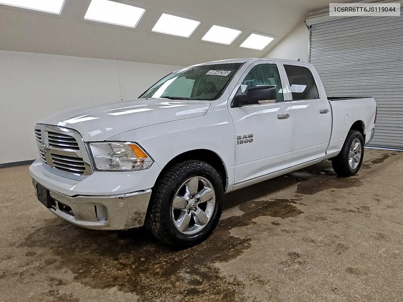 1C6RR6TT6JS119044 2018 Ram 1500 Slt