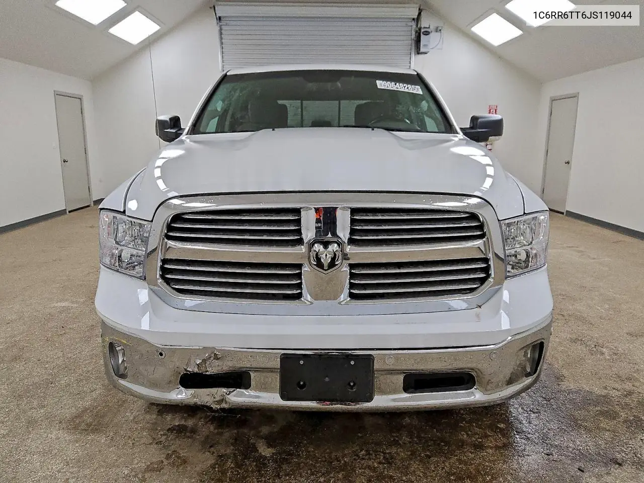 1C6RR6TT6JS119044 2018 Ram 1500 Slt