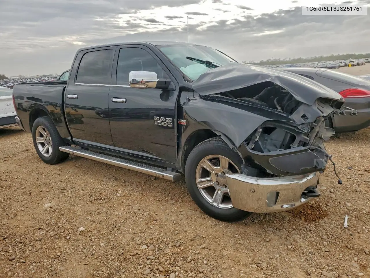 1C6RR6LT3JS251761 2018 Ram 1500 Slt