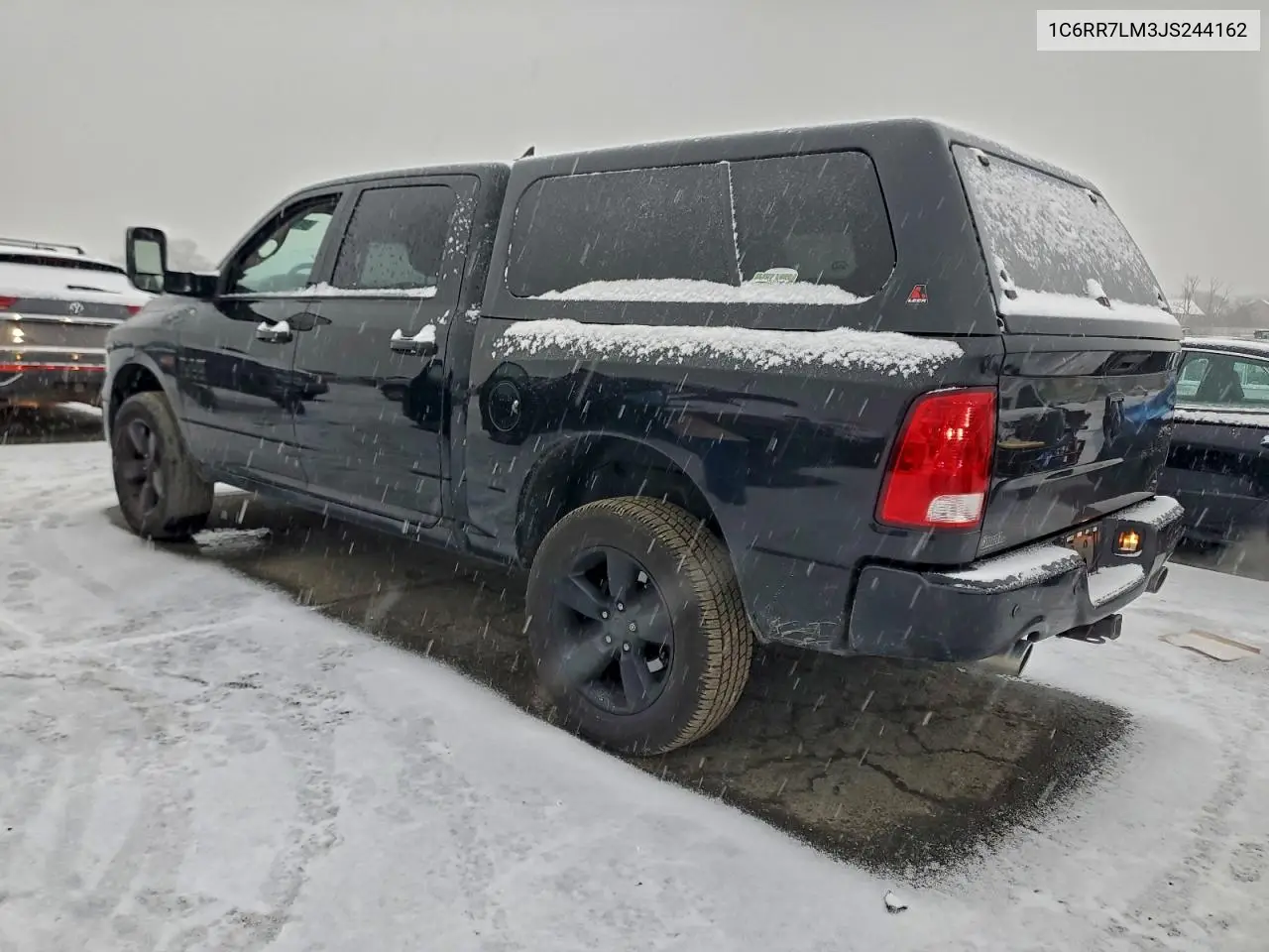 1C6RR7LM3JS244162 2018 Ram 1500 Slt