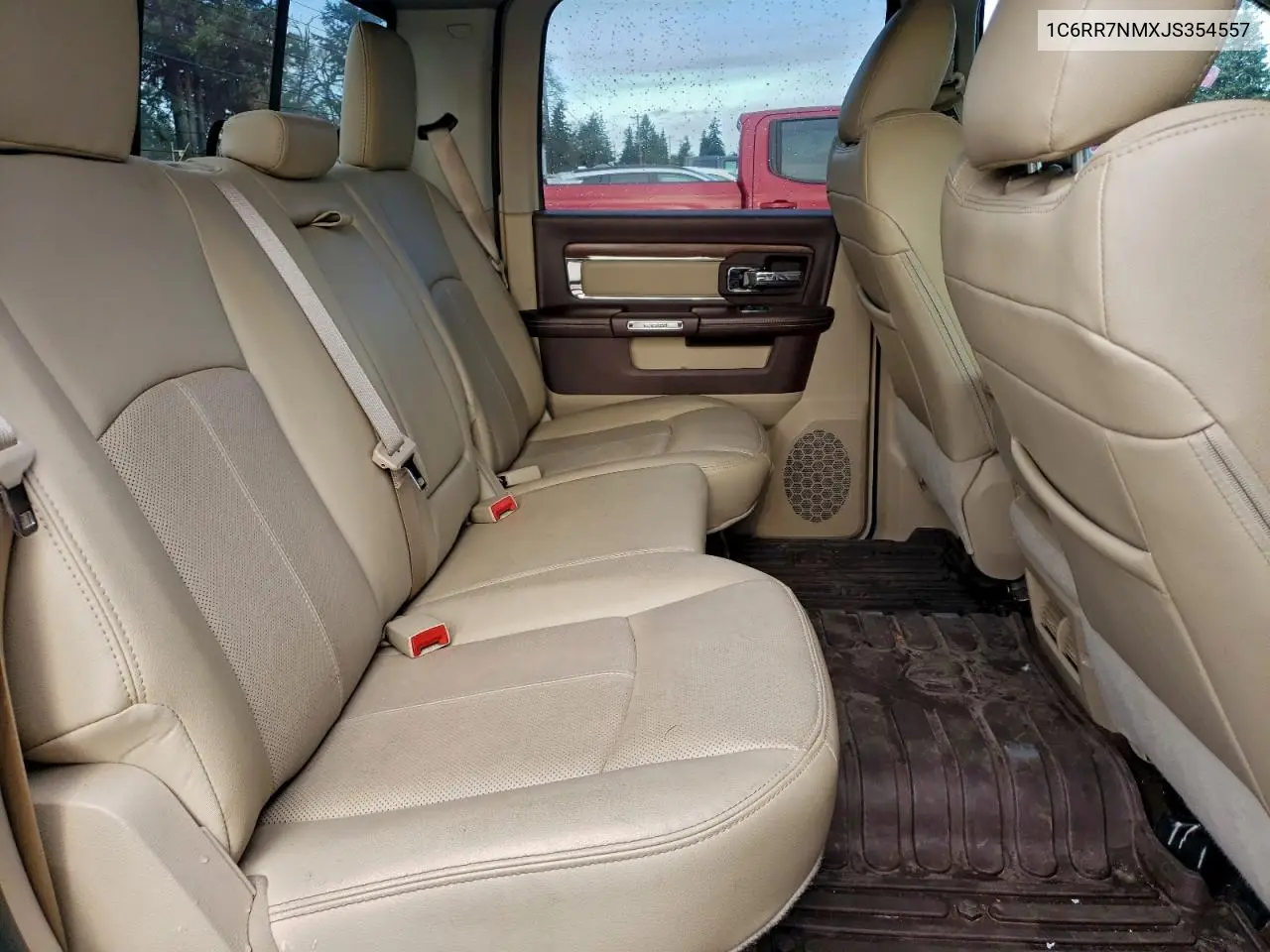 1C6RR7NMXJS354557 2018 Ram 1500 Laramie