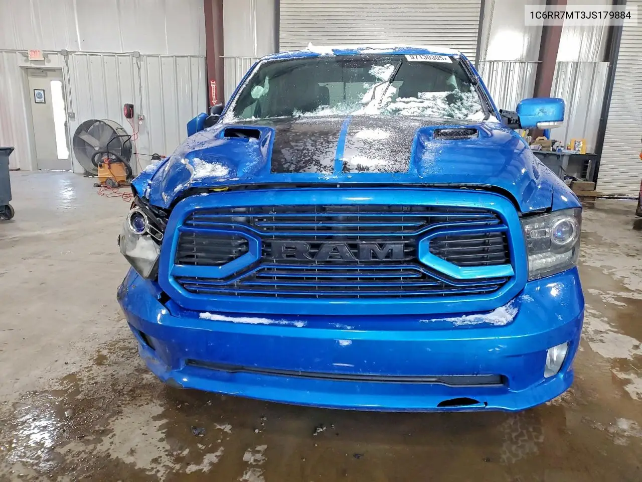 1C6RR7MT3JS179884 2018 Ram 1500 Sport