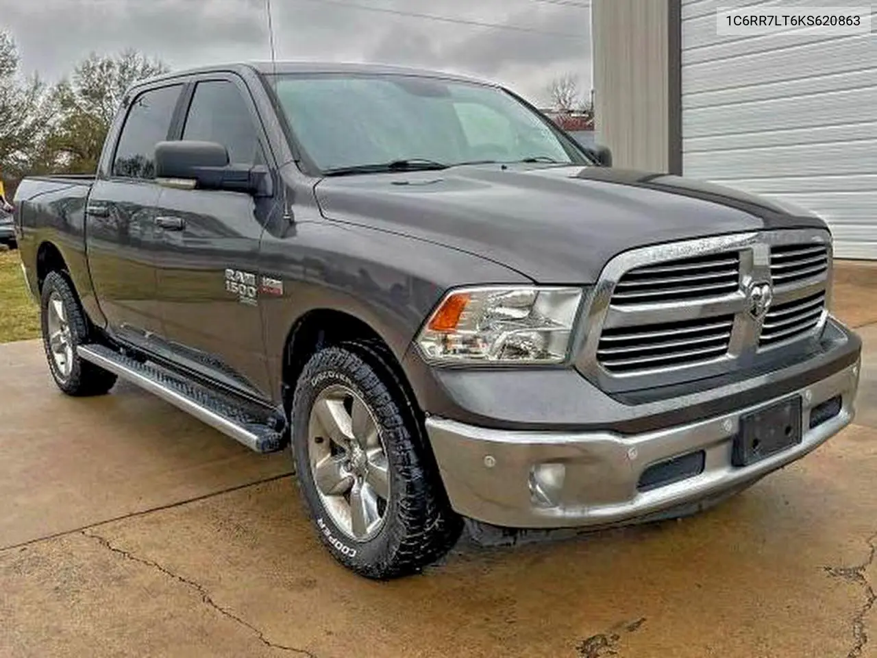 1C6RR7LT6KS620863 2019 Ram 1500 Classic Slt
