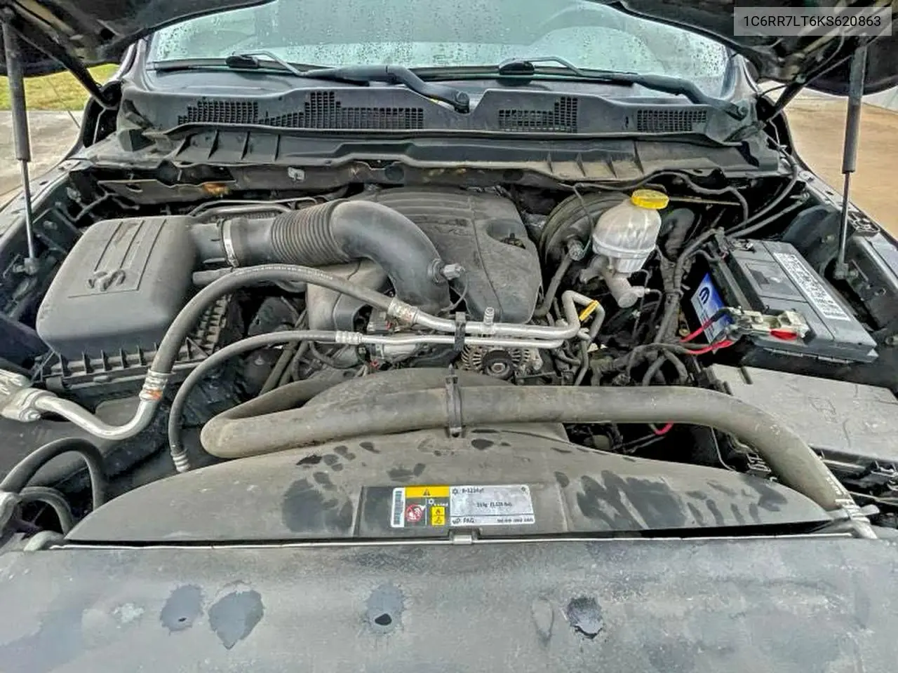 1C6RR7LT6KS620863 2019 Ram 1500 Classic Slt
