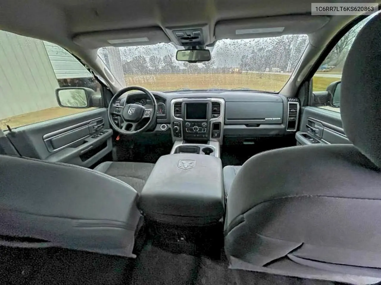 1C6RR7LT6KS620863 2019 Ram 1500 Classic Slt