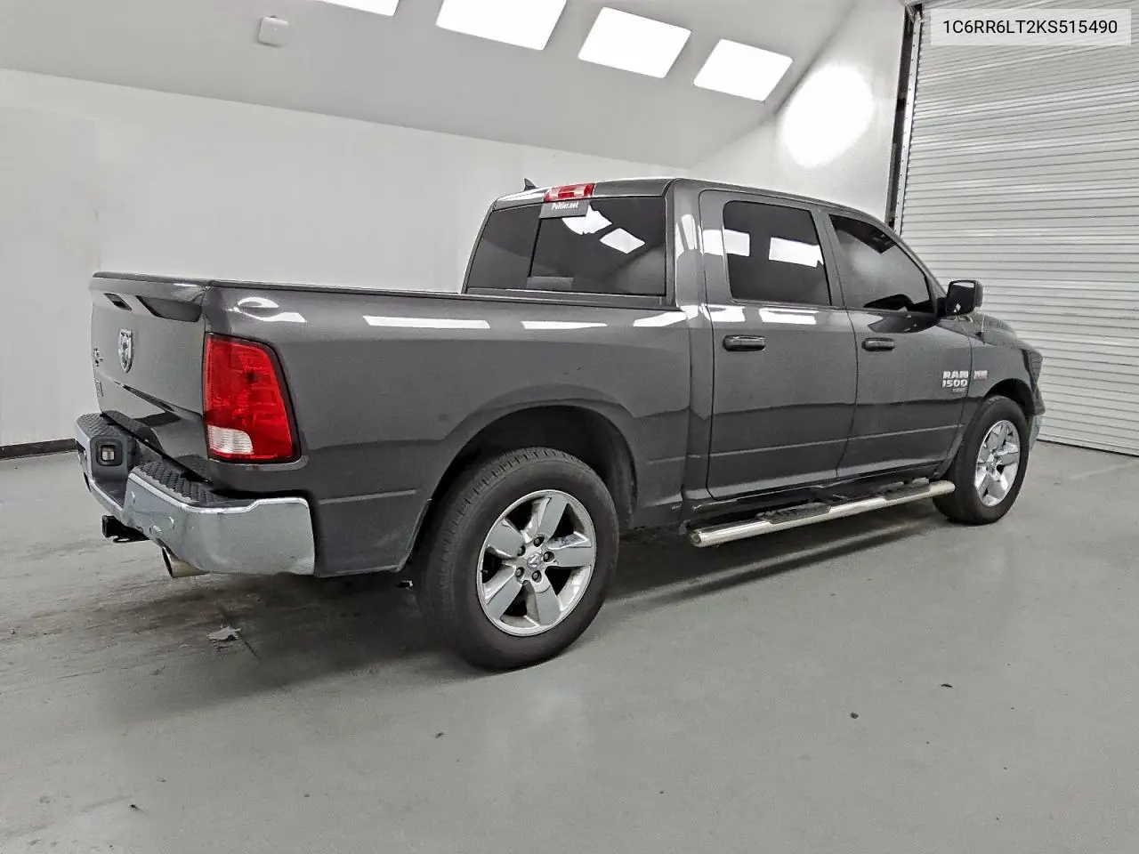 1C6RR6LT2KS515490 2019 Ram 1500 Classic Slt