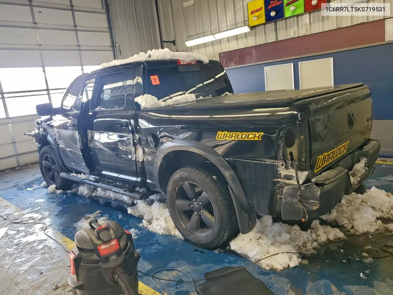 1C6RR7LT5KS719531 2019 Ram 1500 Classic Slt