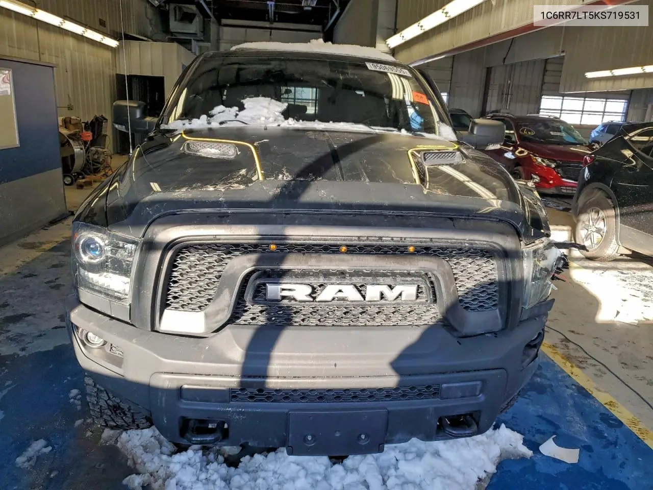 1C6RR7LT5KS719531 2019 Ram 1500 Classic Slt