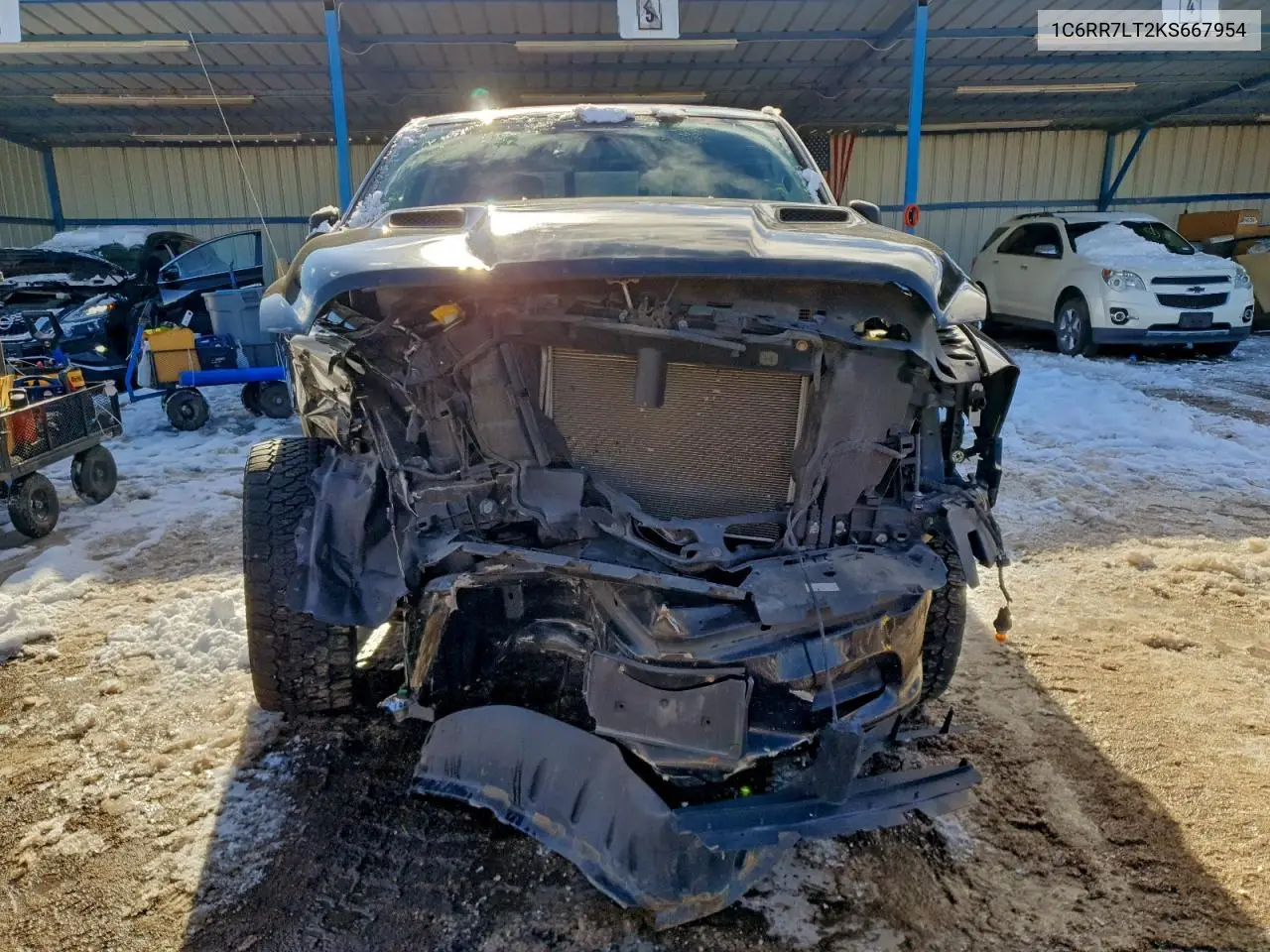 1C6RR7LT2KS667954 2019 Ram 1500 Classic Slt