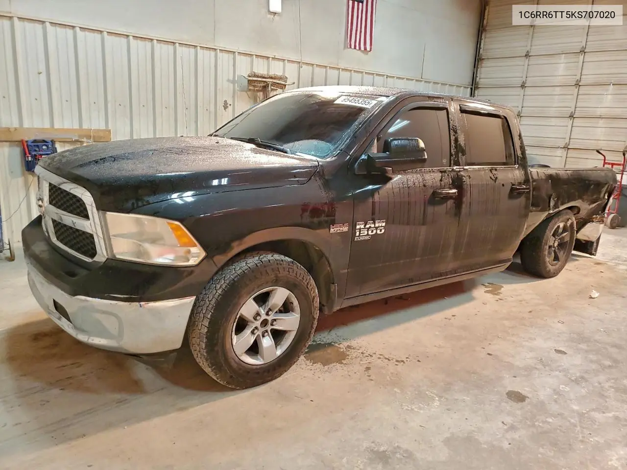1C6RR6TT5KS707020 2019 Ram 1500 Classic Slt