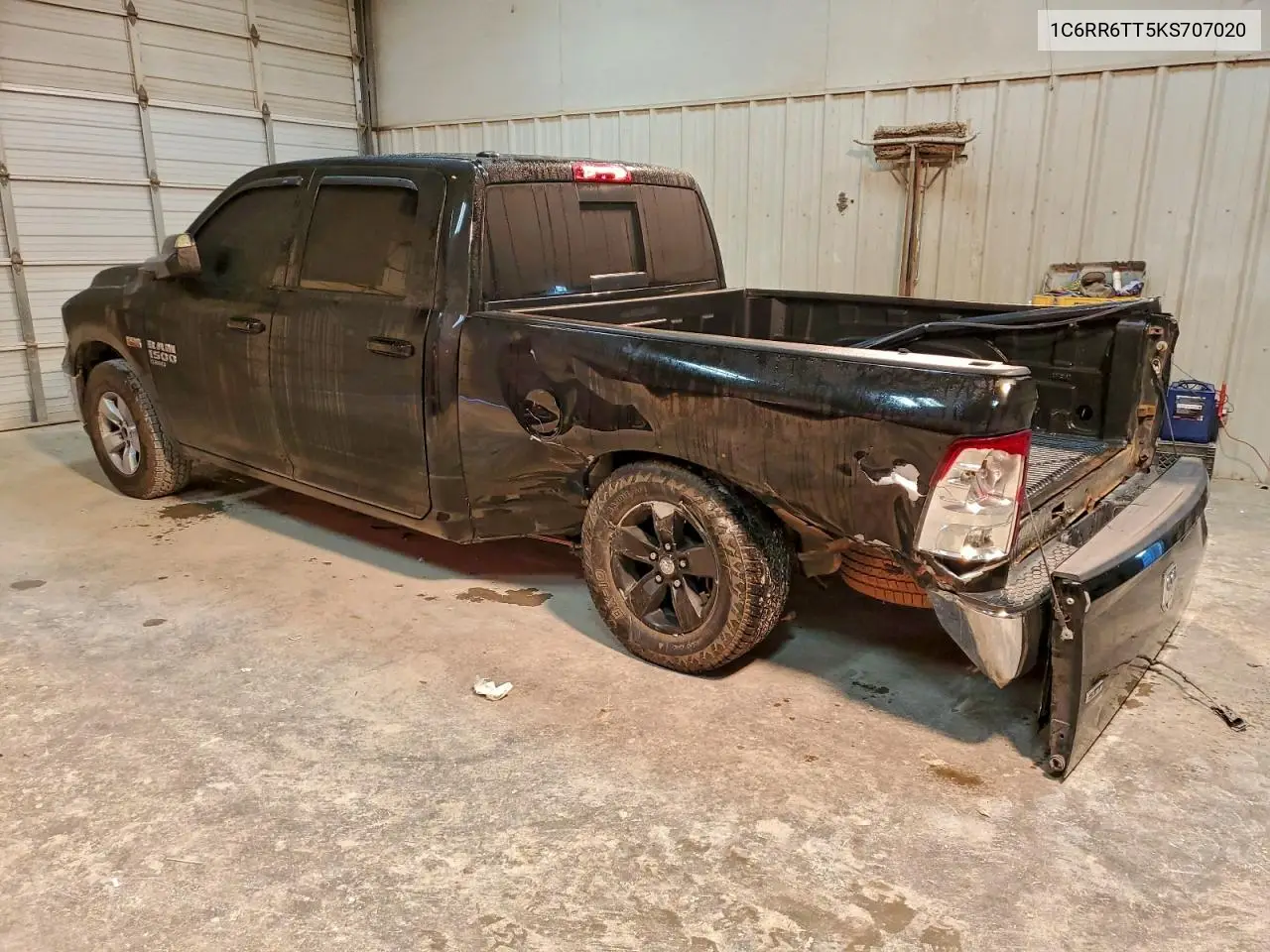 1C6RR6TT5KS707020 2019 Ram 1500 Classic Slt