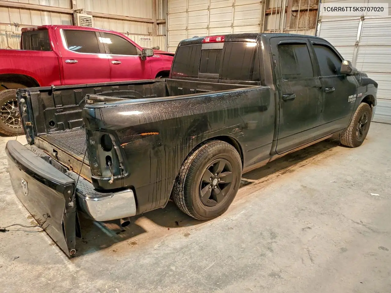 1C6RR6TT5KS707020 2019 Ram 1500 Classic Slt