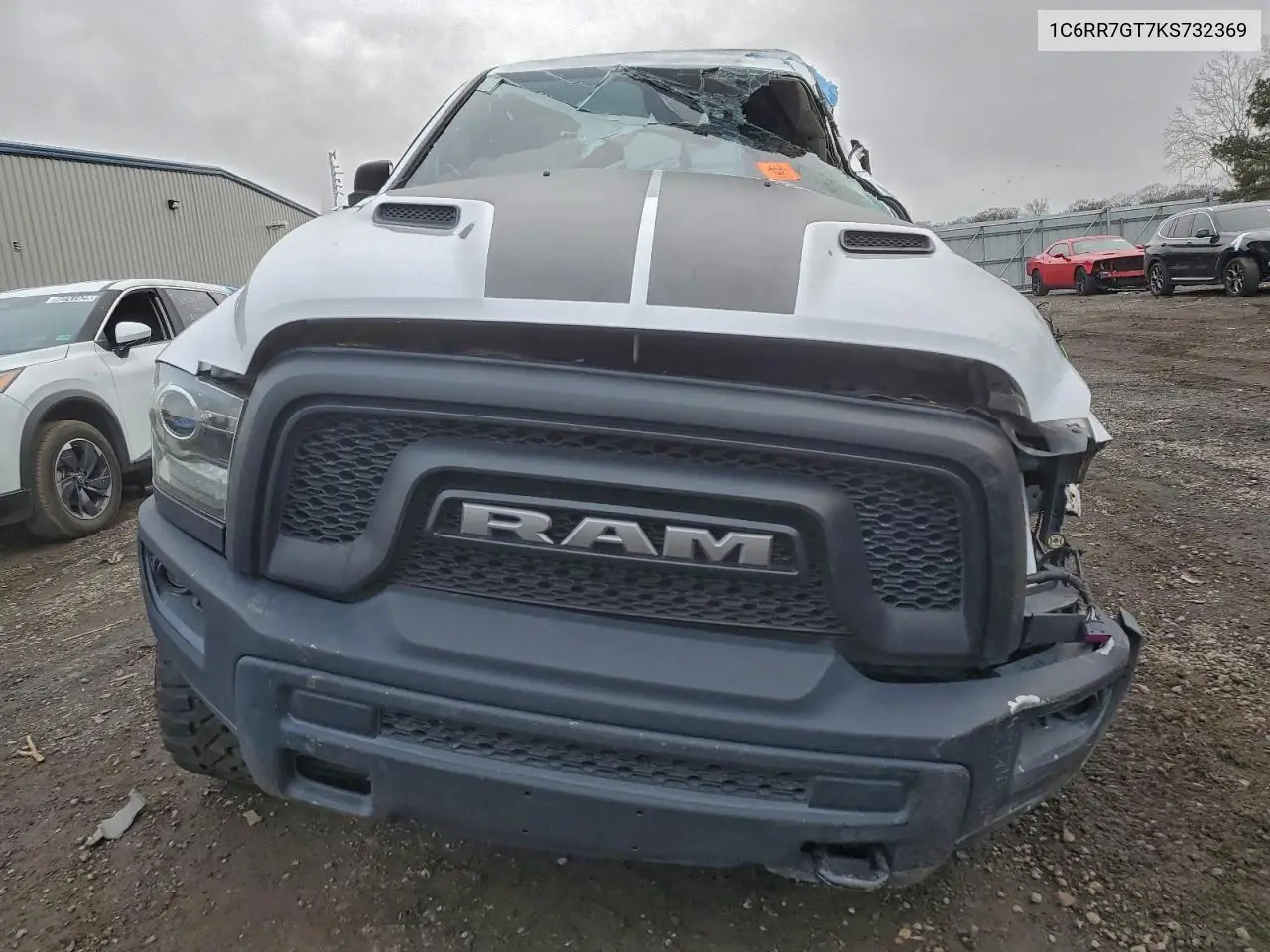 1C6RR7GT7KS732369 2019 Ram 1500 Classic Slt