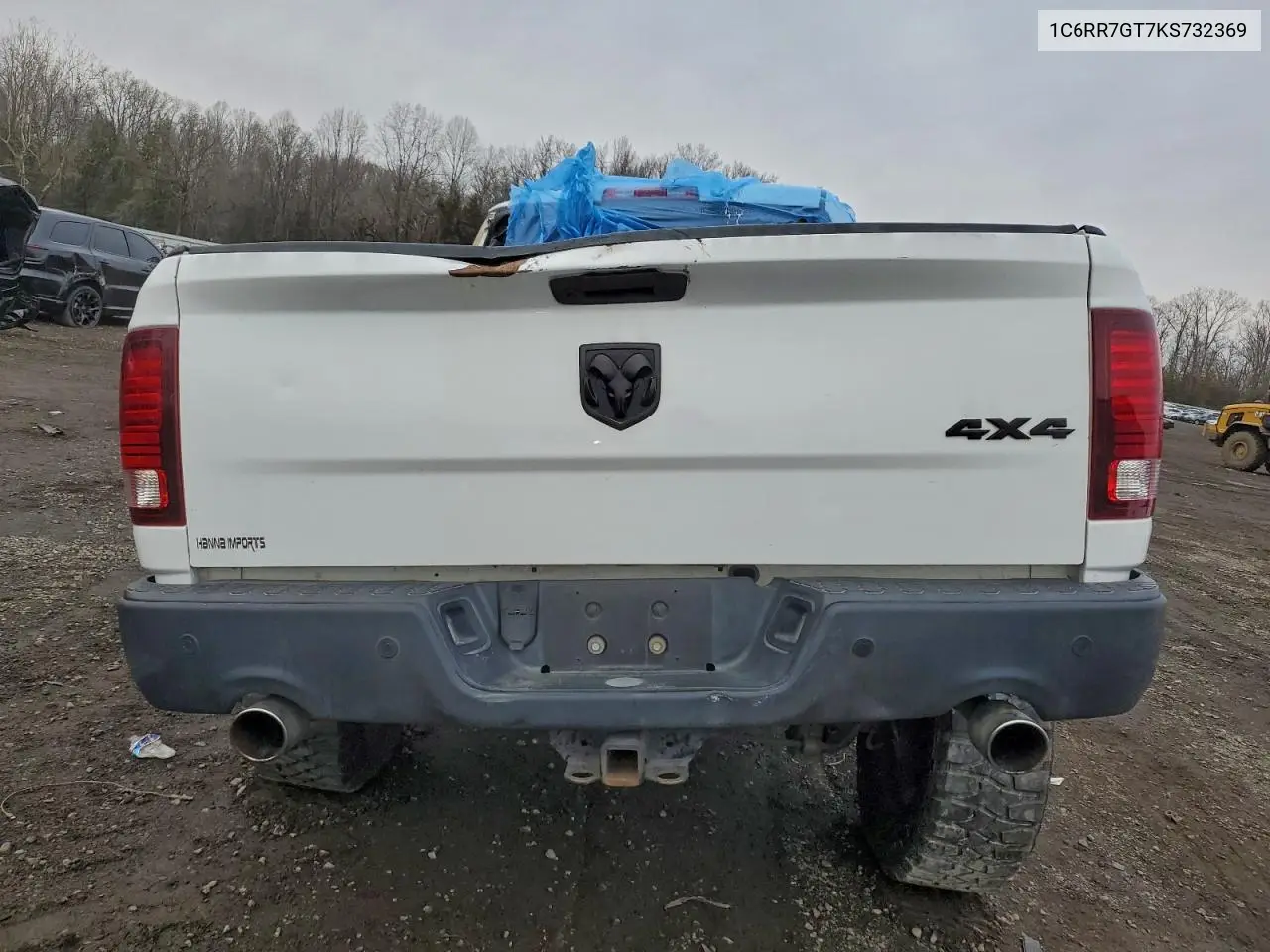 1C6RR7GT7KS732369 2019 Ram 1500 Classic Slt