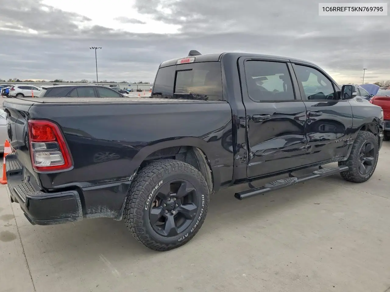 1C6RREFT5KN769795 2019 Ram 1500 Big Horn/Lone Star