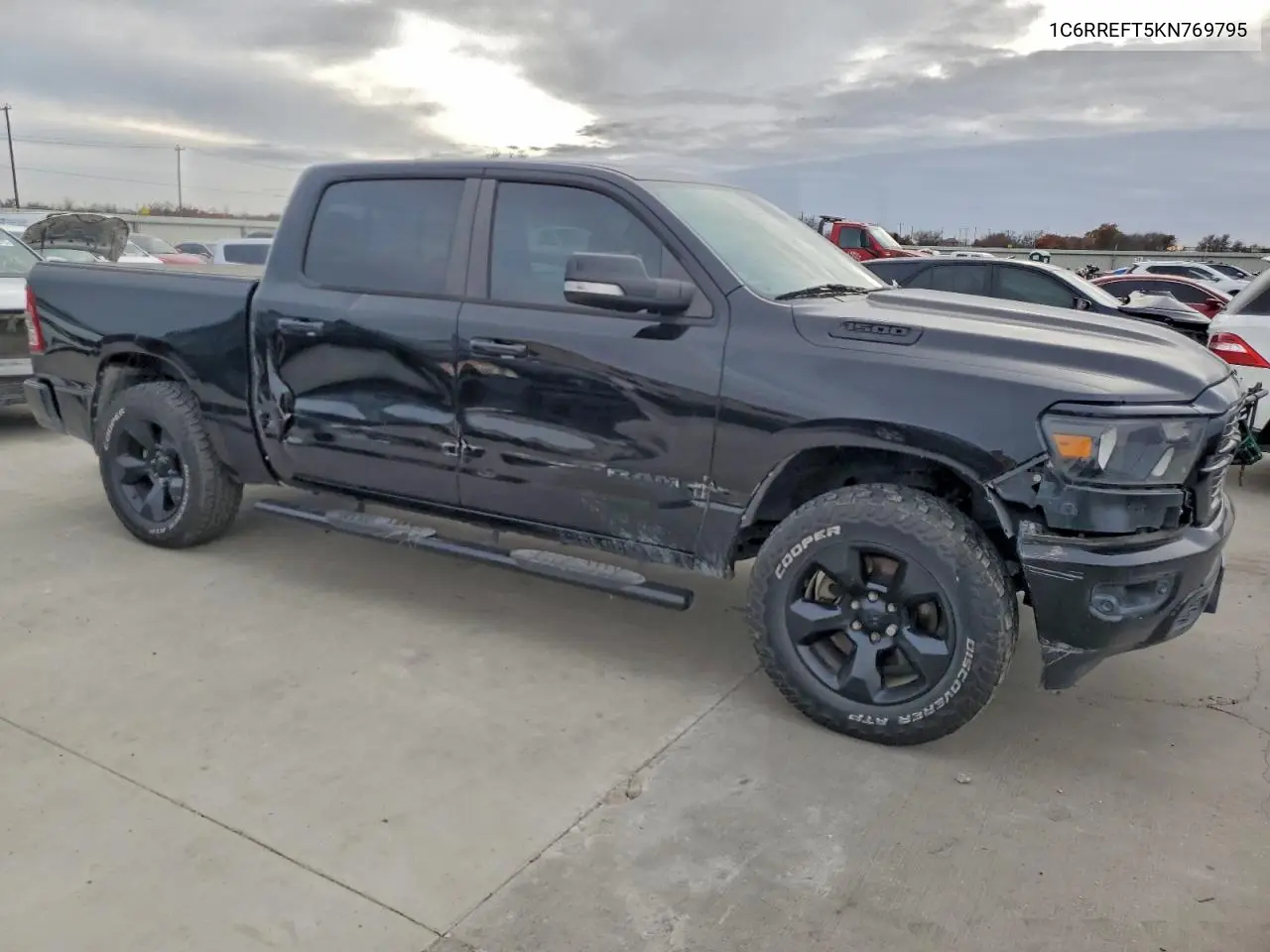 1C6RREFT5KN769795 2019 Ram 1500 Big Horn/Lone Star