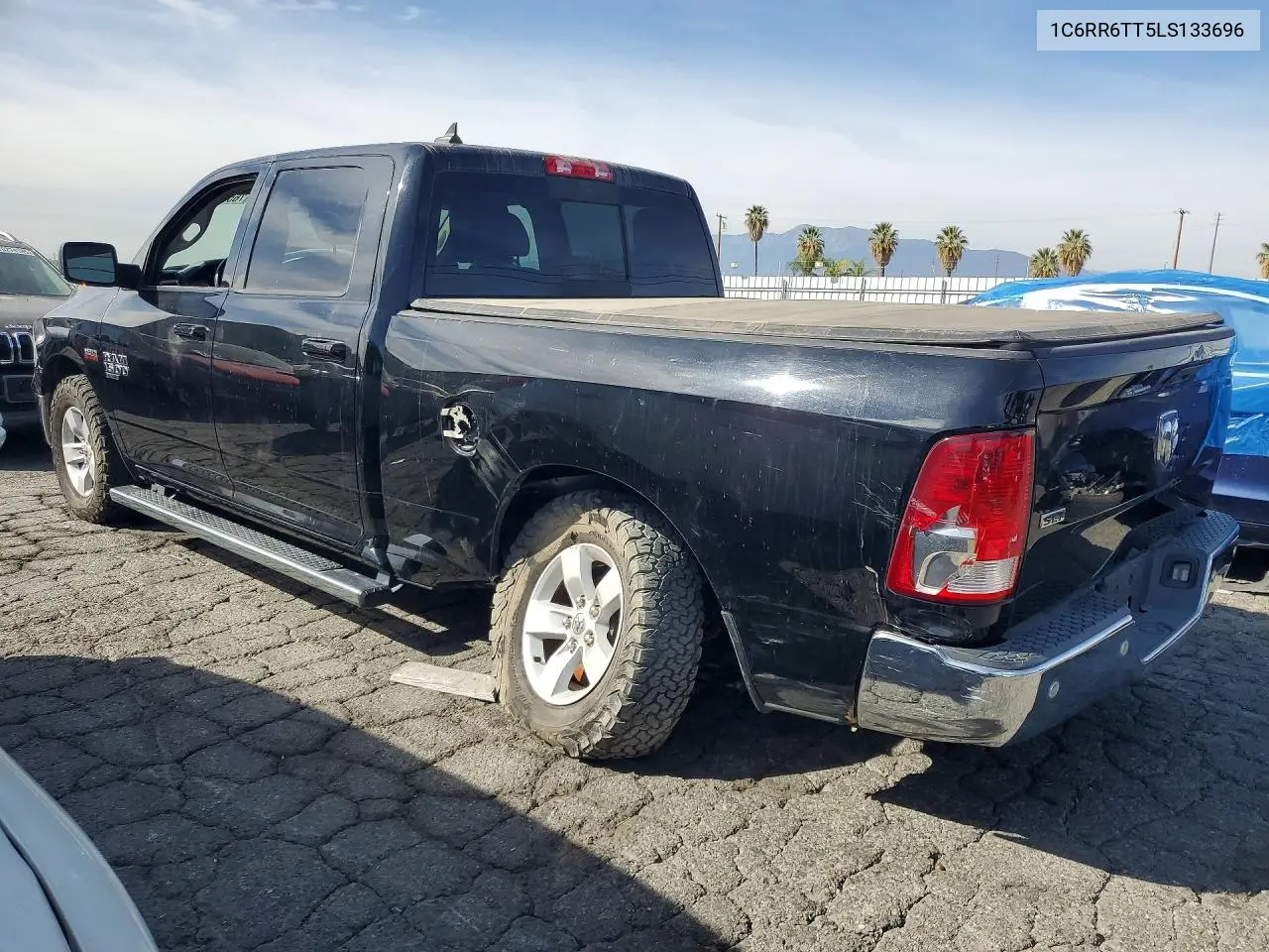 1C6RR6TT5LS133696 2020 Ram 1500 Classic Slt