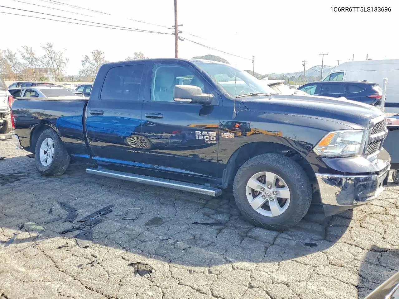 1C6RR6TT5LS133696 2020 Ram 1500 Classic Slt