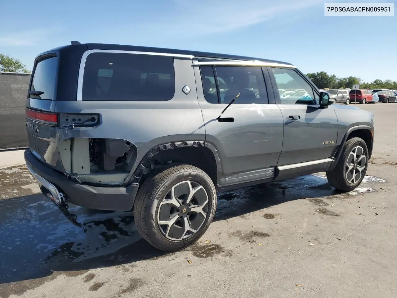 7PDSGABA0PN009951 2023 Rivian R1S Adventure