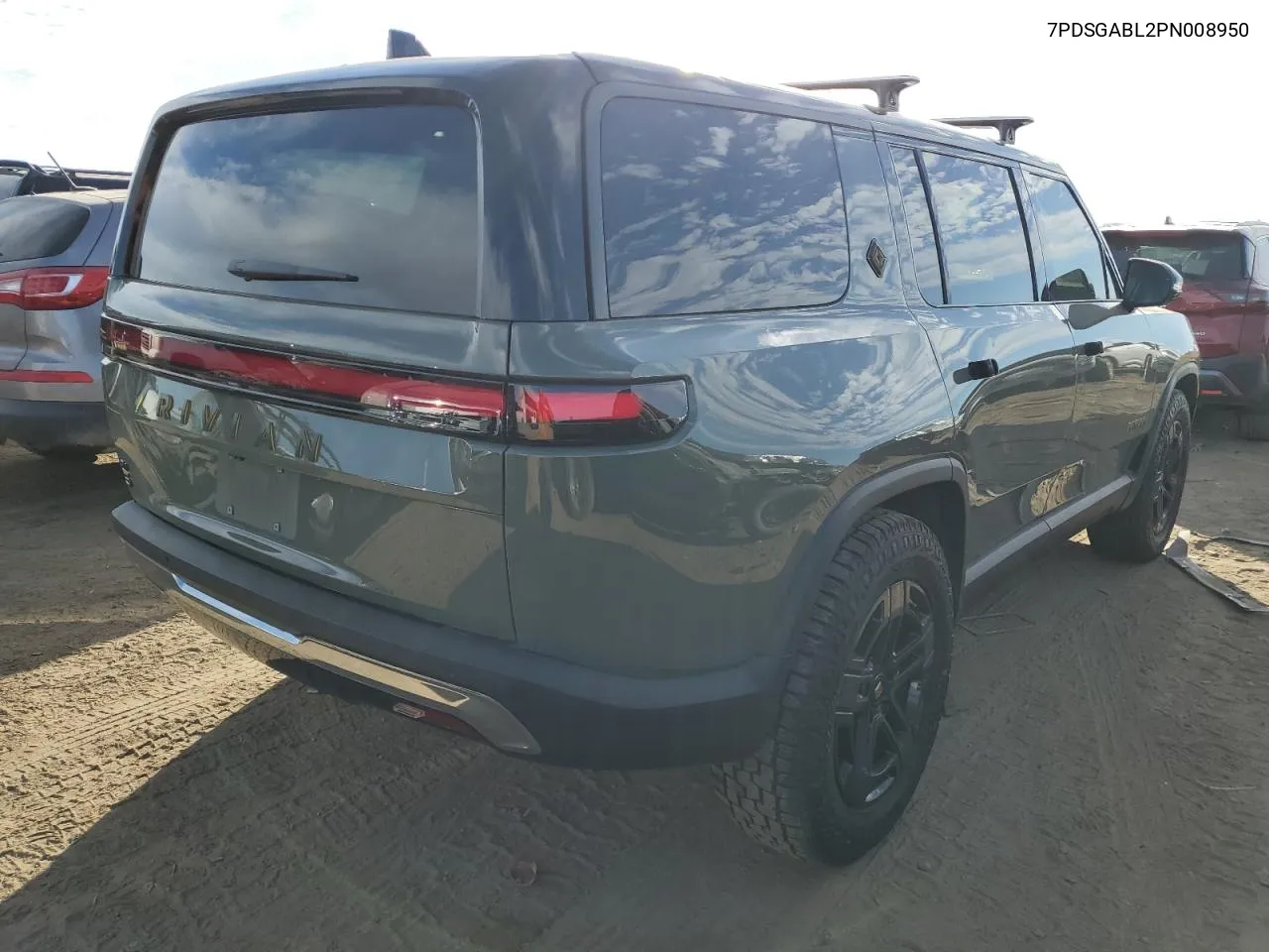 7PDSGABL2PN008950 2023 Rivian R1S Launch Edition