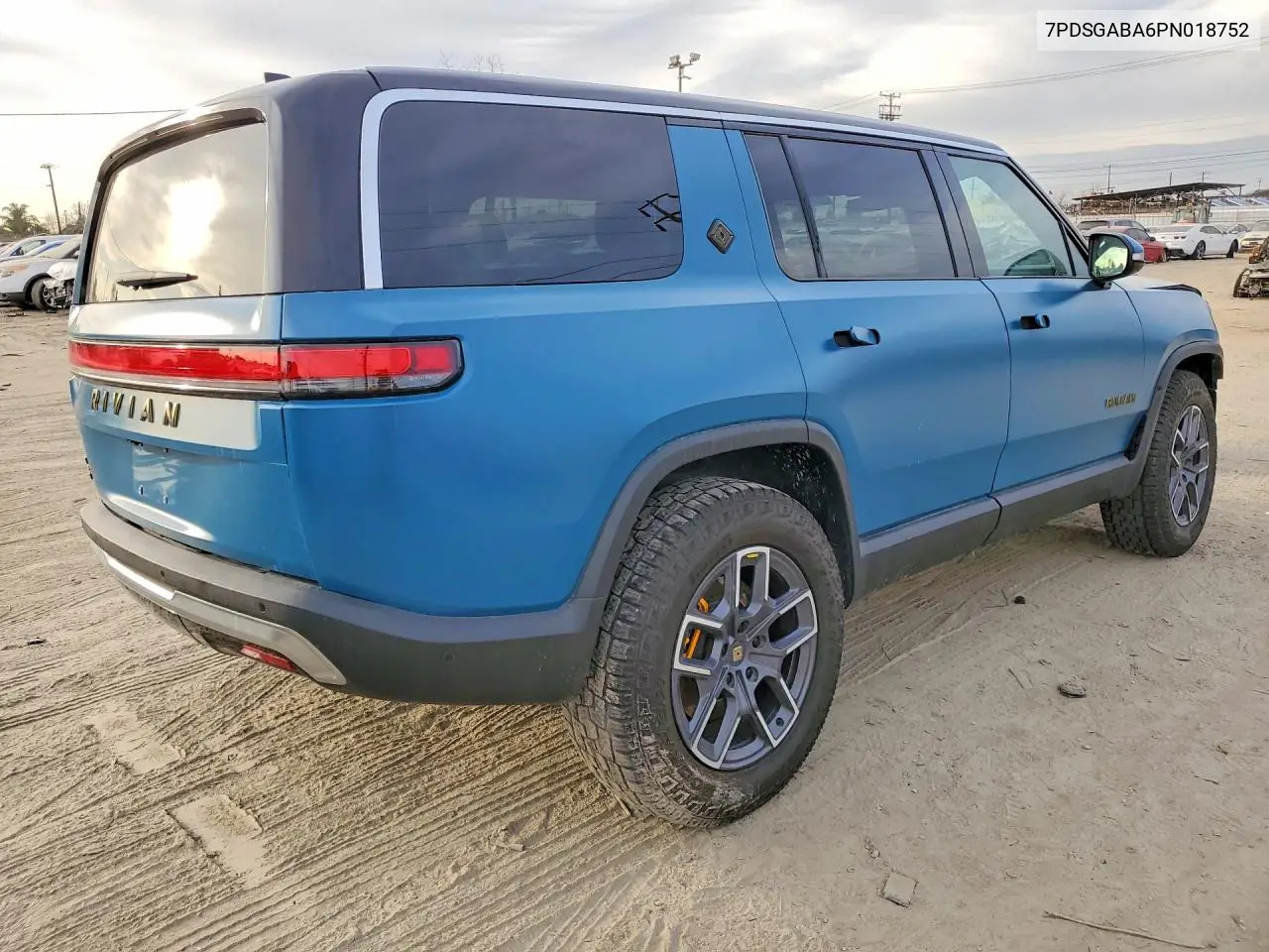 7PDSGABA6PN018752 2023 Rivian R1S Adventure