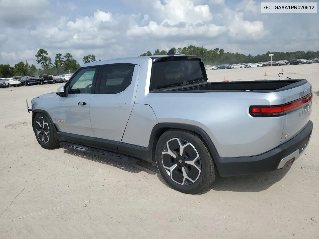 7FCTGAAA1PN020612 2023 Rivian R1T Adventure