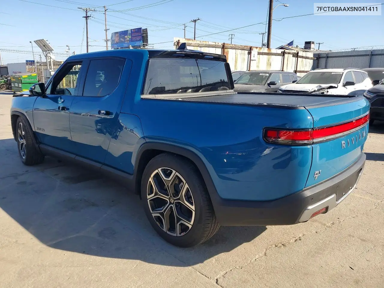 7FCTGBAAXSN041411 2025 Rivian R1T Adventure