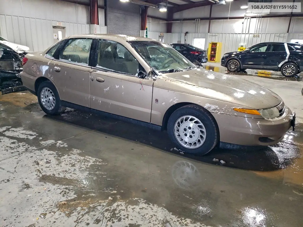 1G8JU52F81Y591652 2001 Saturn L200