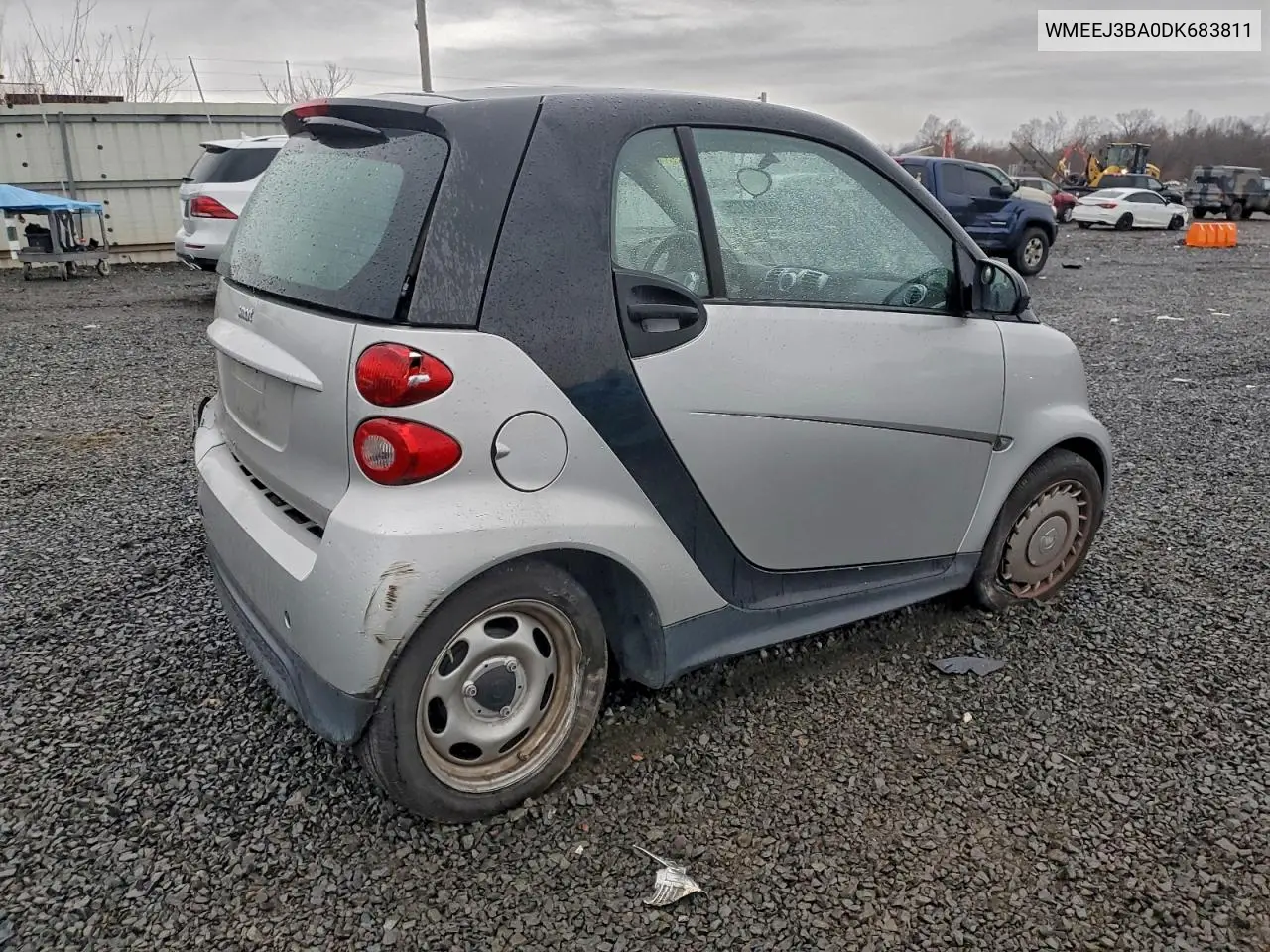 WMEEJ3BA0DK683811 2013 Smart Fortwo Pure