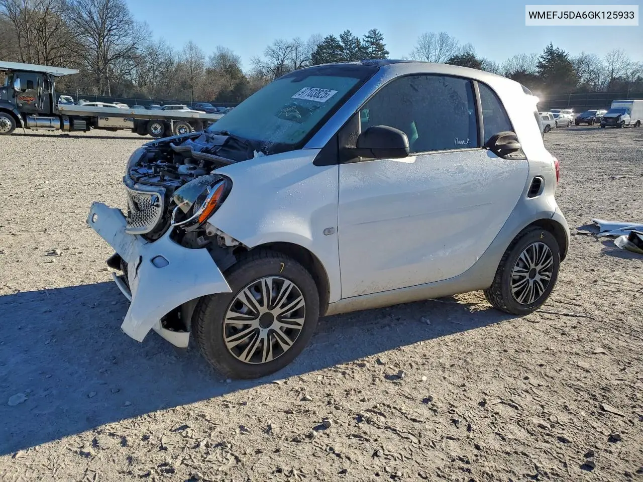 WMEFJ5DA6GK125933 2016 Smart Fortwo