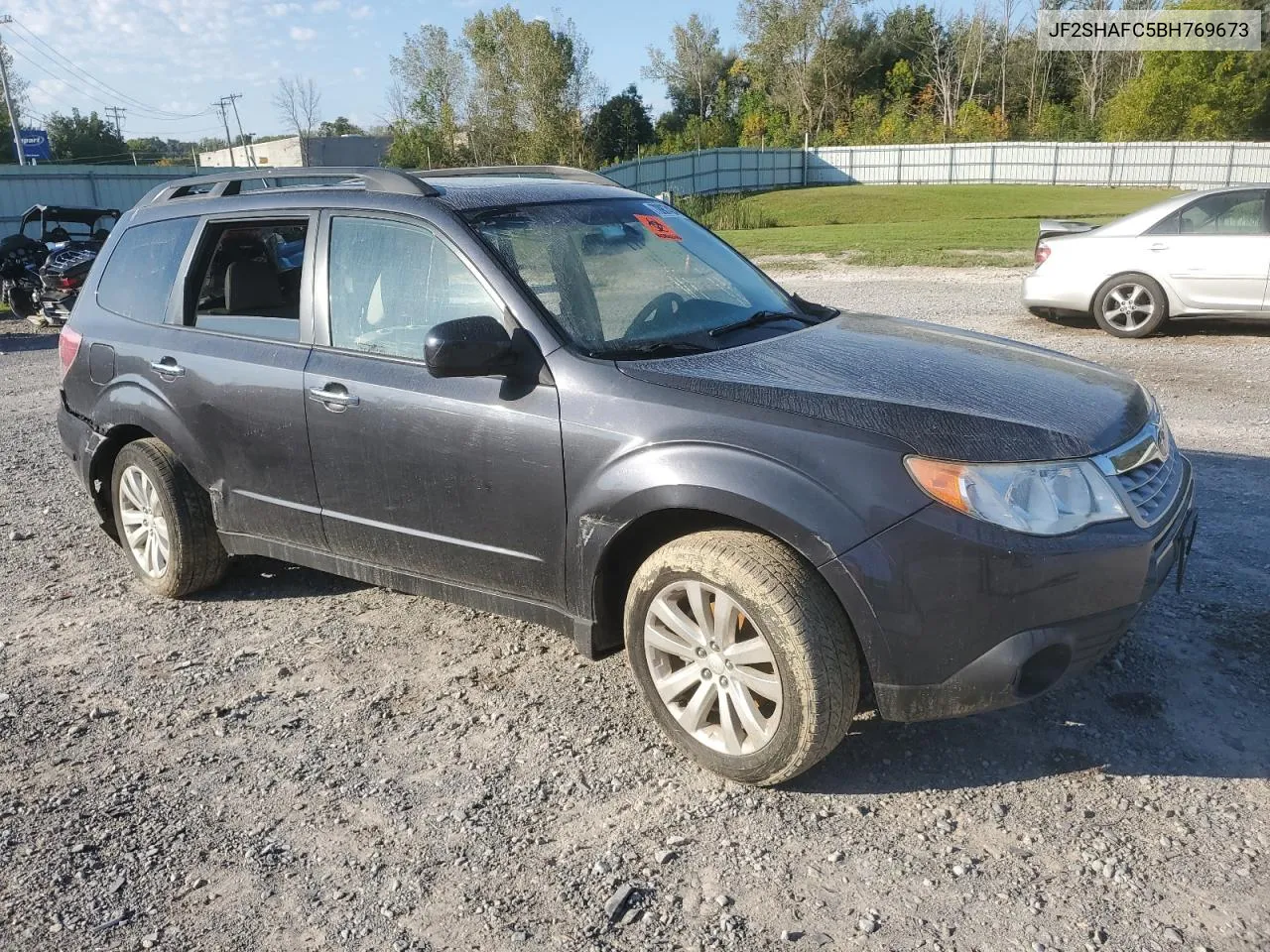 JF2SHAFC5BH769673 2011 Subaru Forester Limited