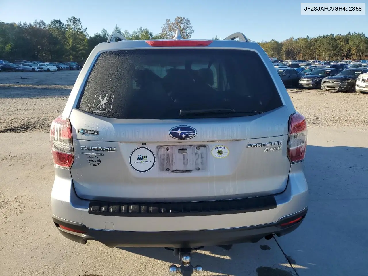 JF2SJAFC9GH492358 2016 Subaru Forester 2.5I Premium