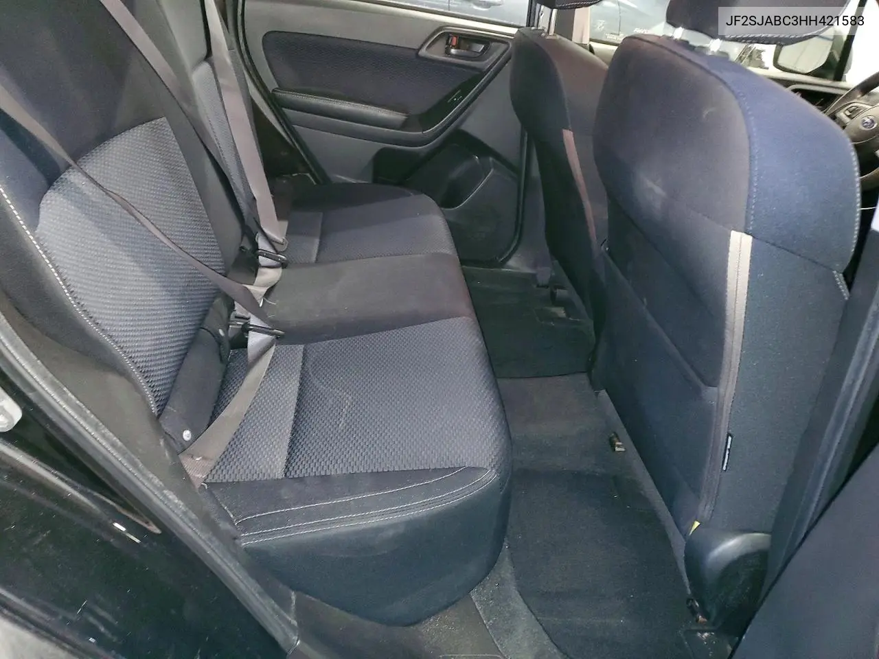 JF2SJABC3HH421583 2017 Subaru Forester 2.5I
