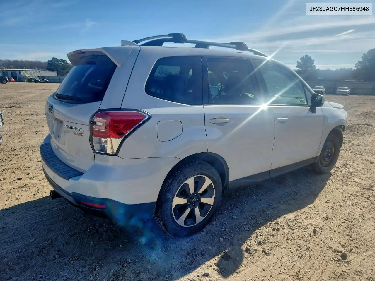 JF2SJAGC7HH586948 2017 Subaru Forester 2.5I Premium