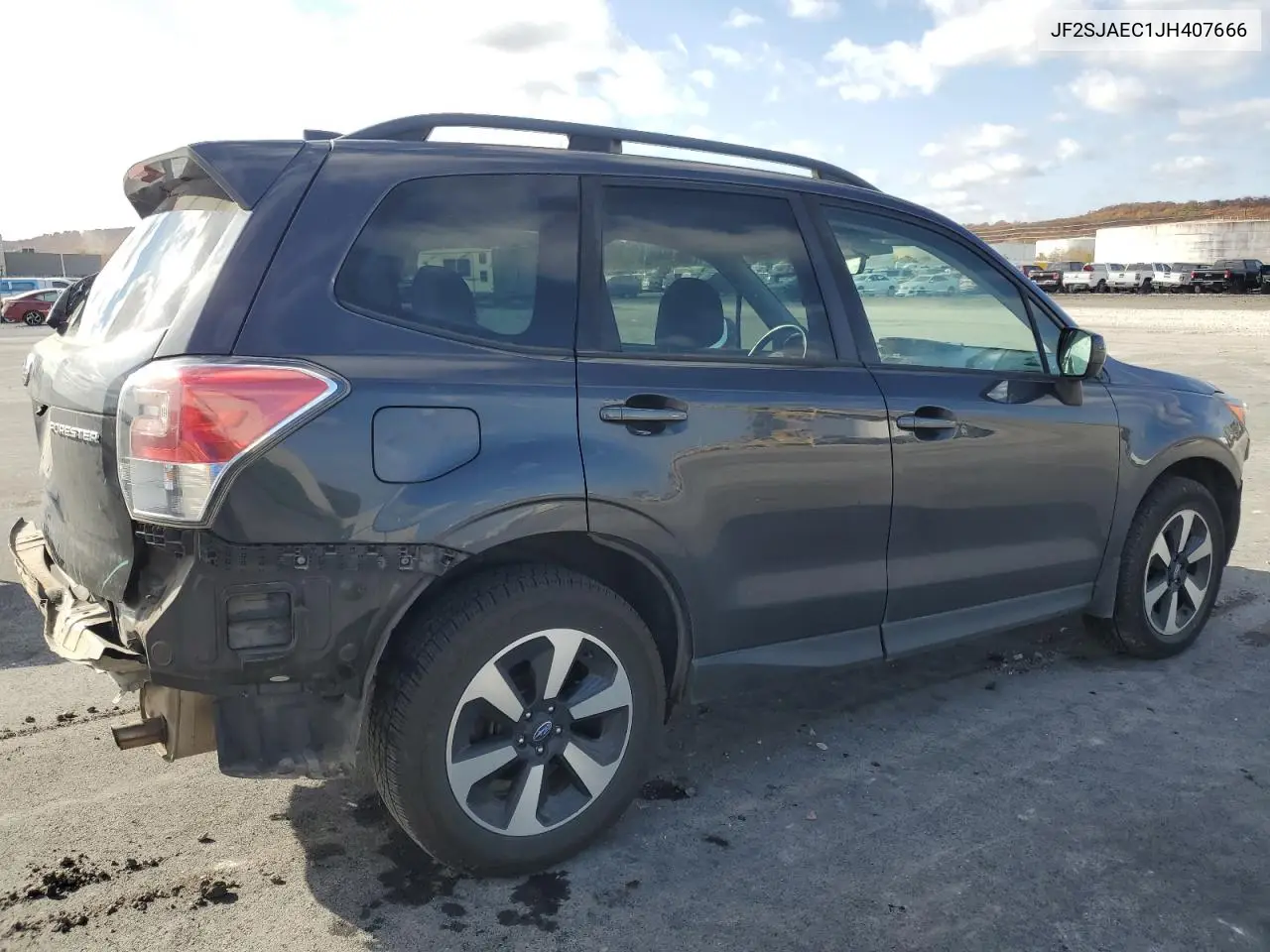 JF2SJAEC1JH407666 2018 Subaru Forester 2.5I Premium