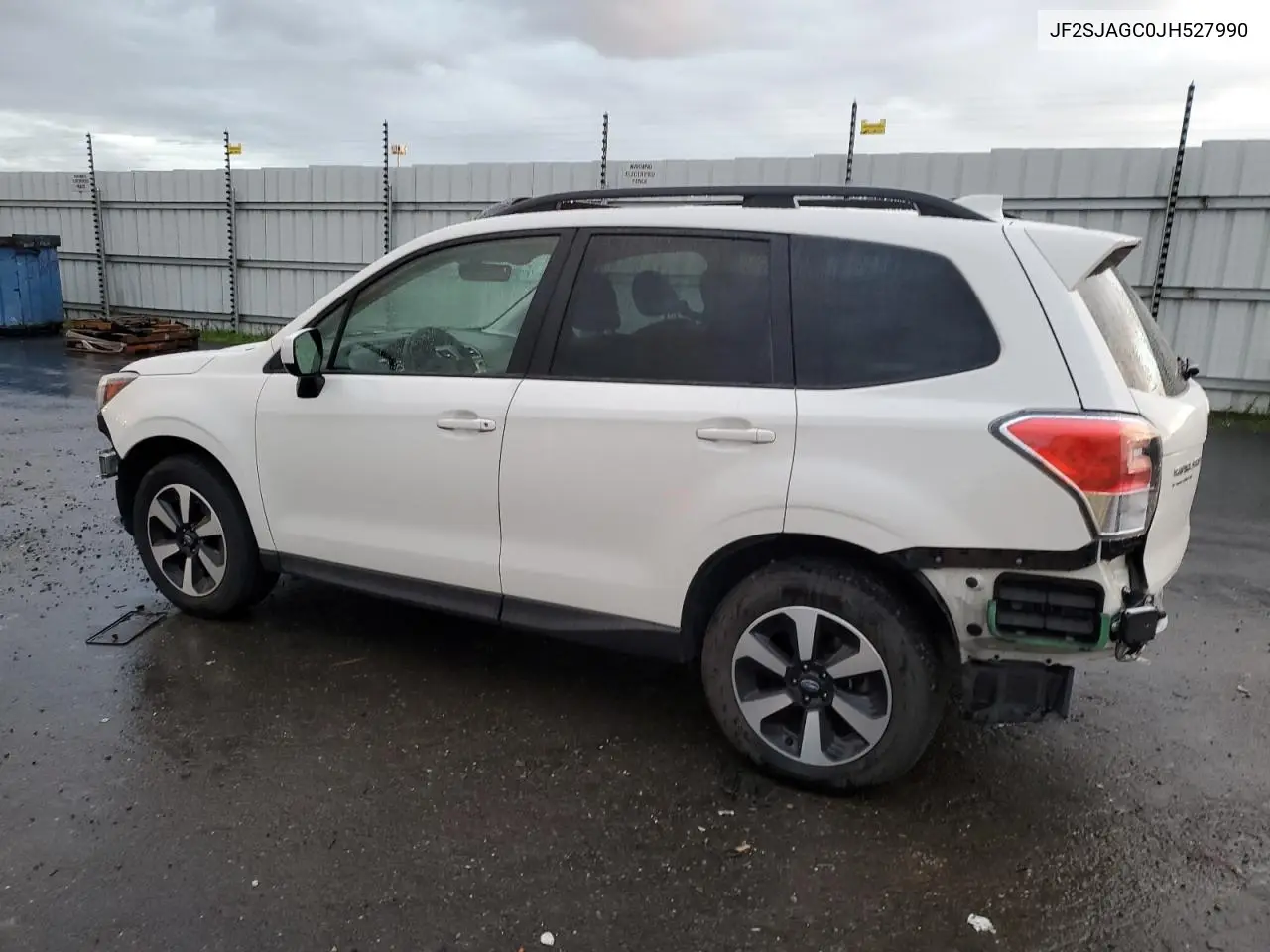JF2SJAGC0JH527990 2018 Subaru Forester 2.5I Premium